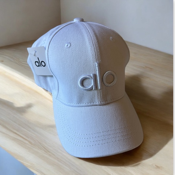 ALO Yoga Accessories - Alo Yoga Performance Off-Duty Cap
